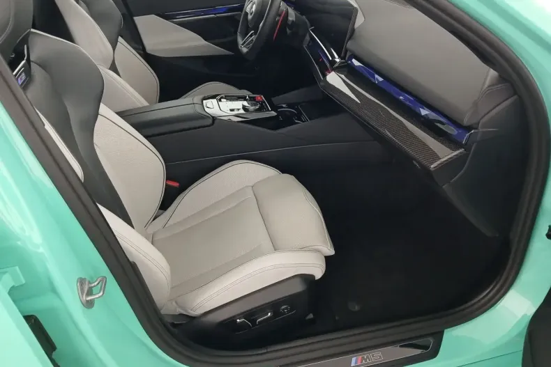 BMW M5 (Seria 5) din 2025 cu 20.900 km - oferta BMW196138 - foto 7