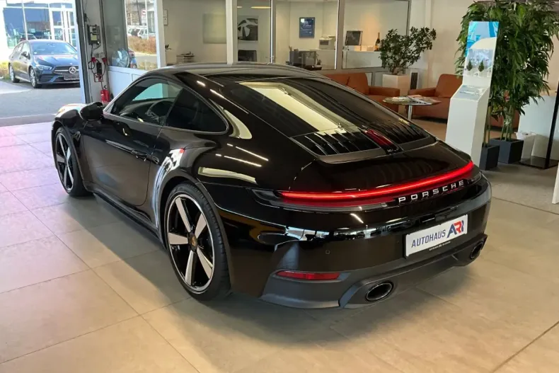 Porsche 992 din 2025 cu 2.850 km - oferta POR196145 - foto 5