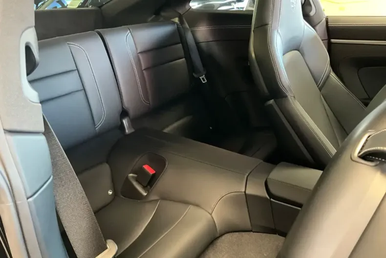 Porsche 992 din 2025 cu 2.850 km - oferta POR196145 - foto 11