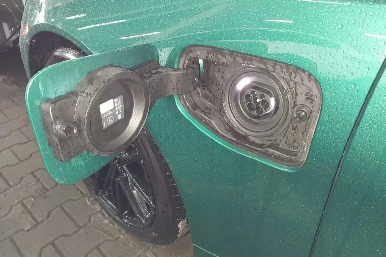 BMW M5 (Seria 5) din 2025 cu 13.600 km - oferta BMW196152 - foto 5