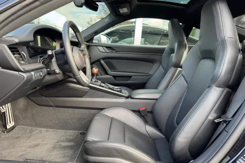 Porsche 992 din 2025 cu 11.272 km - oferta POR196160 - foto 6