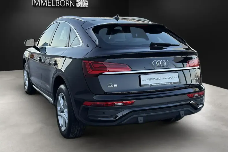 Audi Q5 din 2022 cu 79.982 km - oferta AUD196162 - foto 8