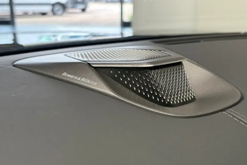 Aston Martin Vanquish din 2025 cu 4.500 km - oferta AST196166 - foto 16