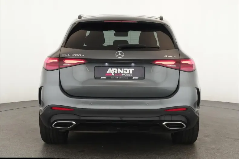 Mercedes-Benz GLC 300 (Clasa GLC) din 2023 cu 76.300 km - oferta MER196168 - foto 3