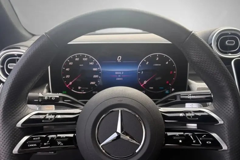 Mercedes-Benz GLC 300 (Clasa GLC) din 2024 cu 18.434 km - oferta MER196181 - foto 18