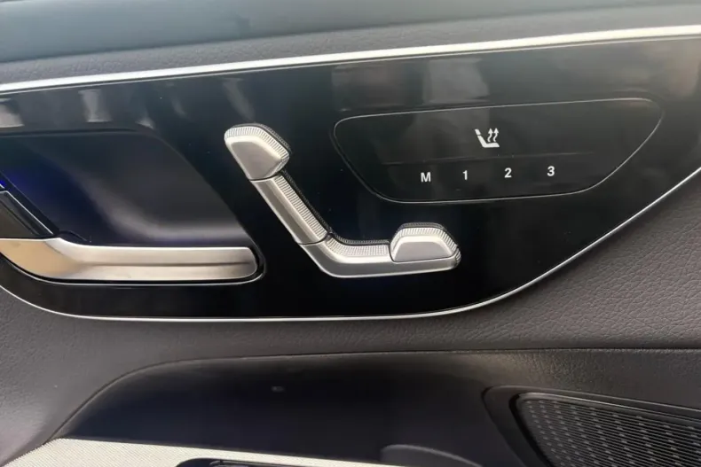 Mercedes-Benz GLC 300 (Clasa GLC) din 2024 cu 18.434 km - oferta MER196181 - foto 21