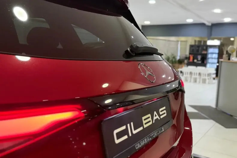 Mercedes-Benz GLC 300 (Clasa GLC) din 2024 cu 2.700 km - oferta MER196182 - foto 8