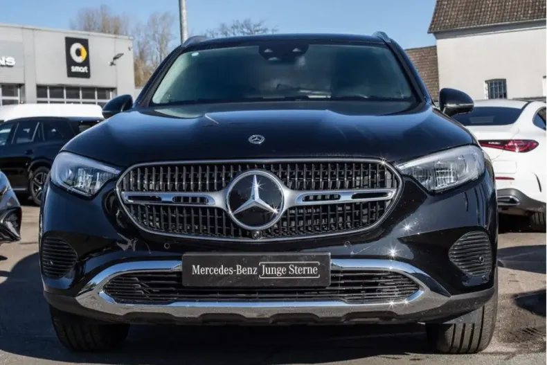Mercedes-Benz GLC 200 (Clasa GLC) din 2024 cu 9.751 km - oferta MER196185 - foto 2