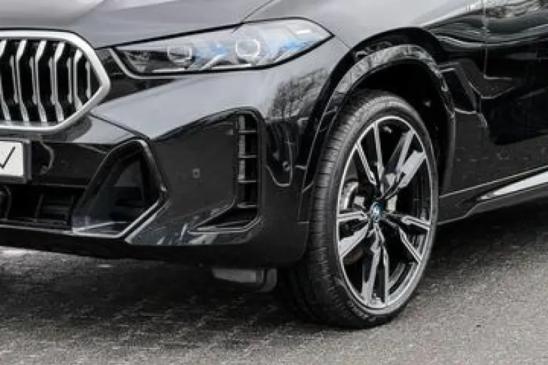 BMW X6 M (Seria X) din 2024 cu 30.711 km - oferta BMW196186 - foto 2