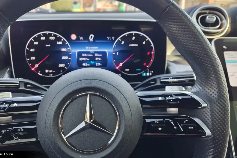 Mercedes-Benz GLC 300 (Clasa GLC) din 2024 cu 34.000 km - oferta MER196187 - foto 4
