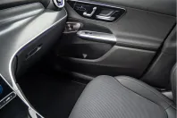 Mercedes-Benz GLC 300 (Clasa GLC) din 2025 cu 9.100 km - oferta MER196188 - foto 10