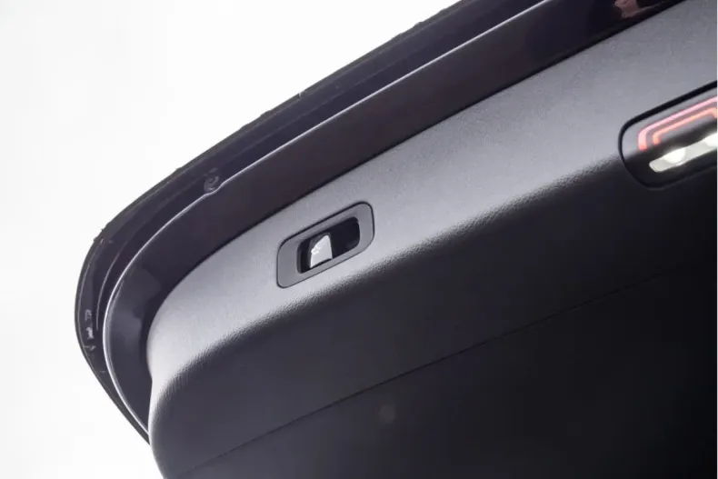 Mercedes-Benz GLC 300 (Clasa GLC) din 2025 cu 9.100 km - oferta MER196188 - foto 21