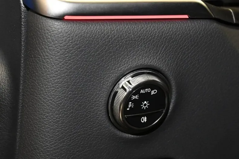 Mercedes-Benz GLC 300 (Clasa GLC) din 2025 cu 7.198 km - oferta MER196189 - foto 18