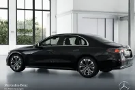 Mercedes-Benz E 300 (Clasa E) din 2024 cu 11.859 km - oferta MER196191 - foto 12