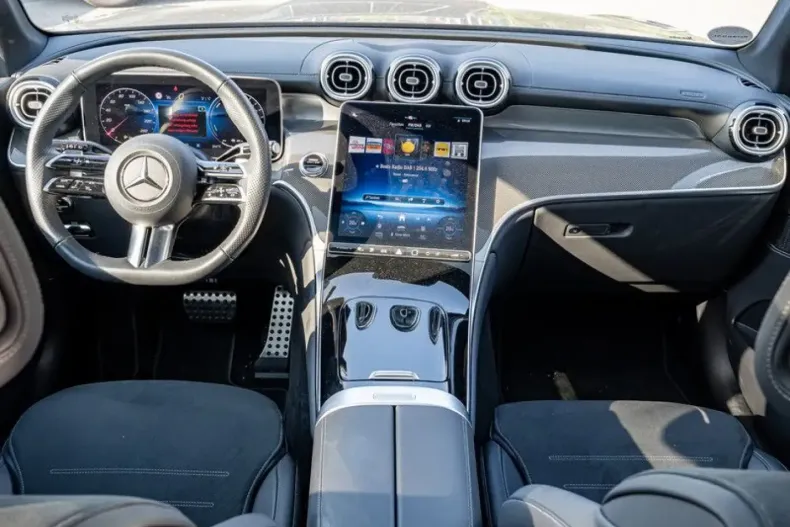 Mercedes-Benz GLC 300 (Clasa GLC) din 2024 cu 24.990 km - oferta MER196192 - foto 6