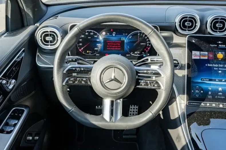Mercedes-Benz GLC 300 (Clasa GLC) din 2024 cu 24.990 km - oferta MER196192 - foto 7