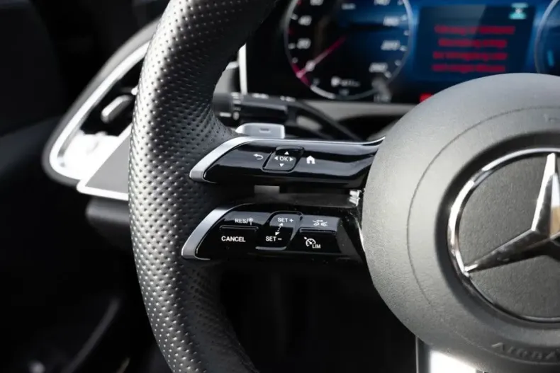 Mercedes-Benz E 300 (Clasa E) din 2024 cu 28.956 km - oferta MER196193 - foto 15