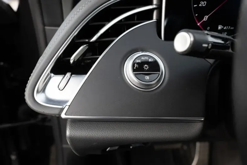 Mercedes-Benz E 300 (Clasa E) din 2024 cu 28.956 km - oferta MER196193 - foto 17