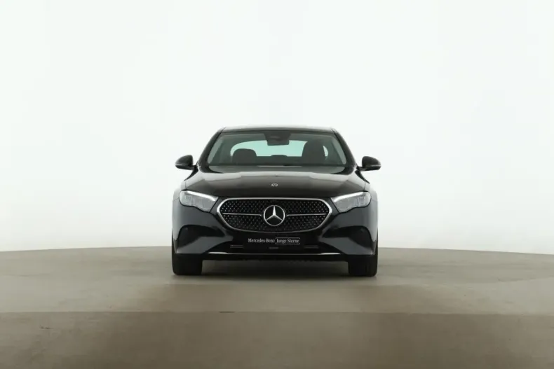 Mercedes-Benz E 300 (Clasa E) din 2024 cu 19.900 km - oferta MER196194 - foto 7