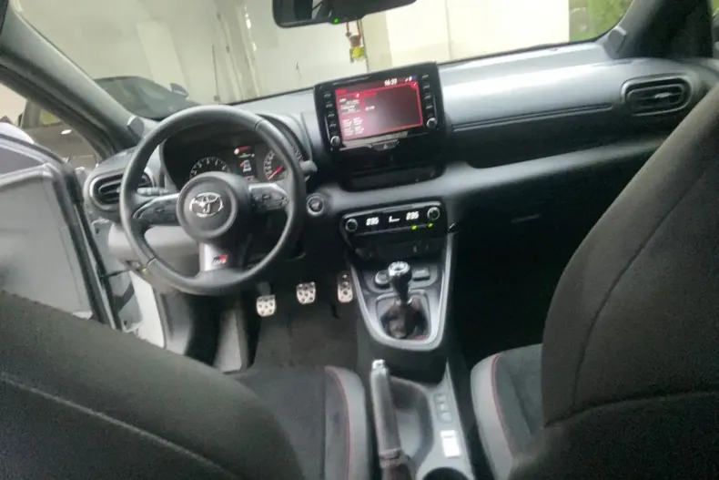 Toyota Yaris din 2021 cu 16.500 km - oferta TOY196198 - foto 12