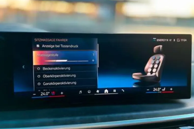 BMW X6 M (Seria X) din 2023 cu 21.251 km - oferta BMW196199 - foto 12