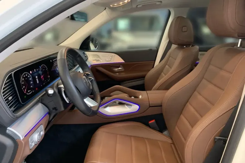 Mercedes-Benz GLS 580 (Clasa GLS) din 2025 cu 28.027 km - oferta MER196201 - foto 2