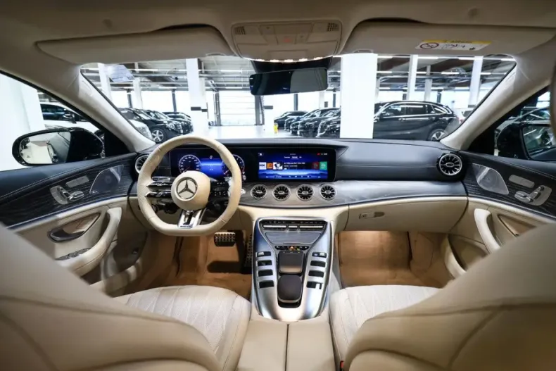 Mercedes-Benz AMG GT (Clasa GT) din 2025 cu 6.117 km - oferta MER196202 - foto 2