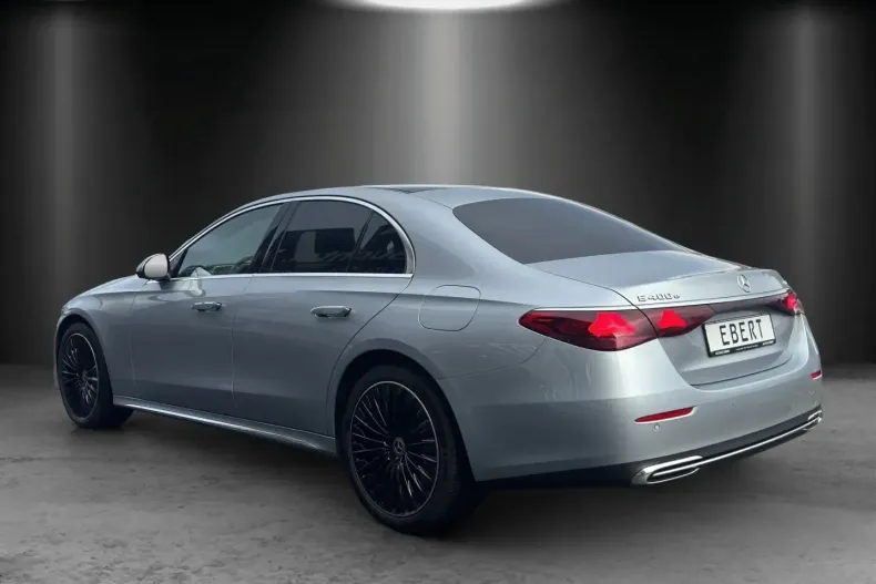 Mercedes-Benz E 400 (Clasa E) din 2023 cu 6.373 km - oferta MER196209 - foto 3