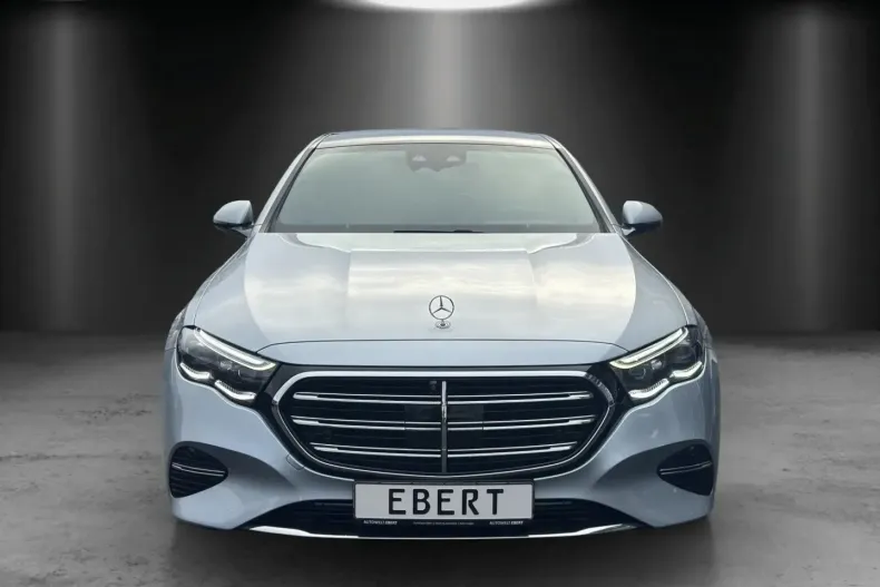 Mercedes-Benz E 400 (Clasa E) din 2023 cu 6.373 km - oferta MER196209 - foto 6