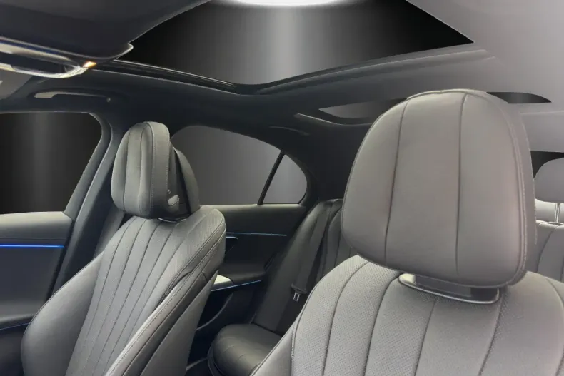 Mercedes-Benz E 400 (Clasa E) din 2023 cu 6.373 km - oferta MER196209 - foto 14
