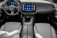 Mercedes-Benz E 400 (Clasa E) din 2024 cu 17.990 km - oferta MER196211 - foto 4