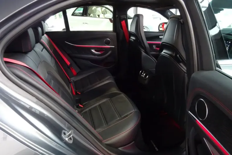 Mercedes-Benz E 53 AMG (Clasa E) din 2022 cu 23.022 km - oferta MER196212 - foto 15