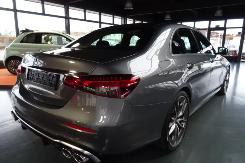 Mercedes-Benz E 53 AMG (Clasa E) din 2022 cu 23.022 km - oferta MER196212 - foto 23