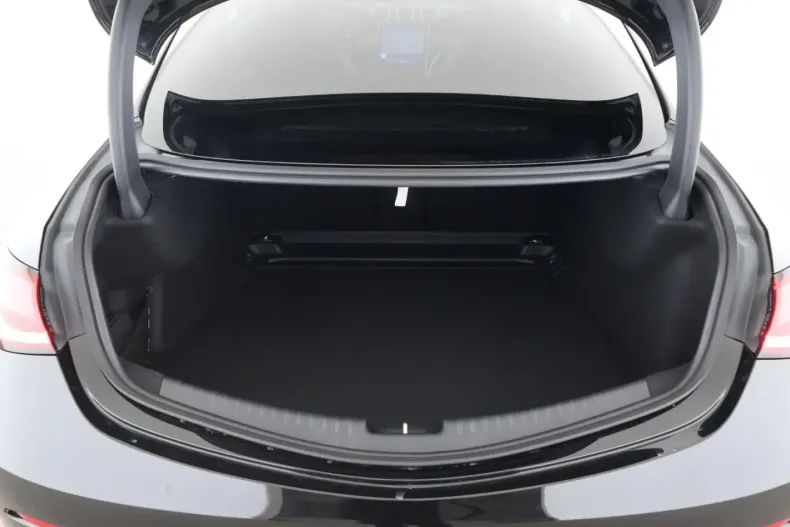 Mercedes-Benz CLE 450 (Clasa CLE) din 2025 cu 4.200 km - oferta MER196213 - foto 21