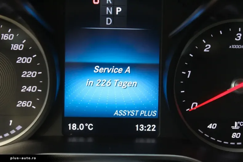 Mercedes-Benz V 300 (Clasa V) din 2021 cu 60.510 km - oferta MER196214 - foto 46