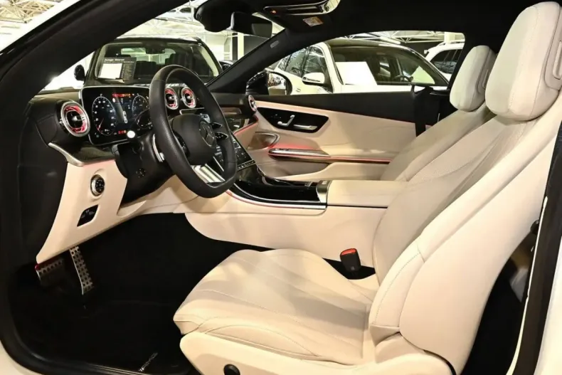 Mercedes-Benz CLE 200 (Clasa CLE) din 2024 cu 17.989 km - oferta MER196218 - foto 1