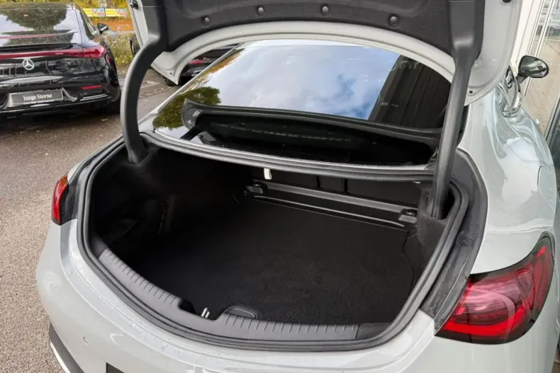 Mercedes-Benz CLE 450 (Clasa CLE) din 2024 cu 31.776 km - oferta MER196219 - foto 8