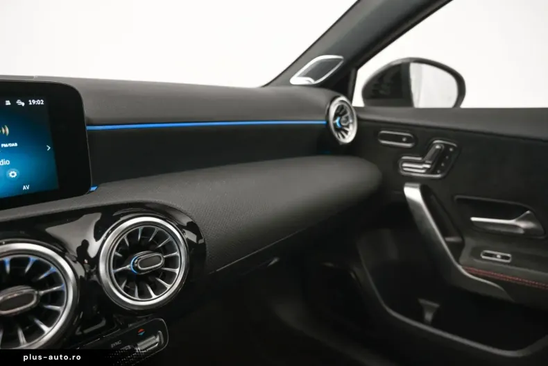 Mercedes-Benz A 45 AMG (Clasa A) din 2024 cu 7.000 km - oferta MER196221 - foto 27
