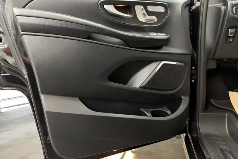 Mercedes-Benz V 300 (Clasa V) din 2021 cu 75.000 km - oferta MER196228 - foto 11