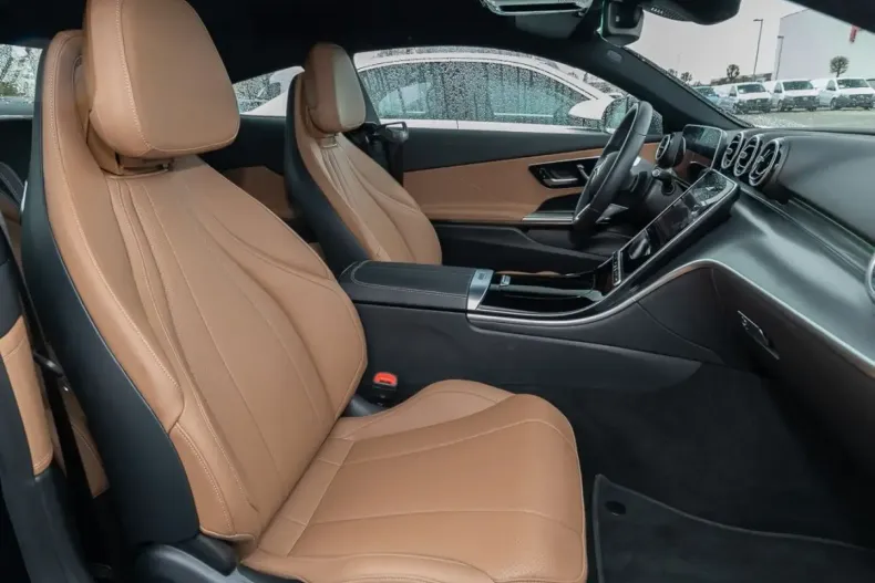 Mercedes-Benz CLE 180 (Clasa CLE) din 2025 cu 19.784 km - oferta MER196229 - foto 7