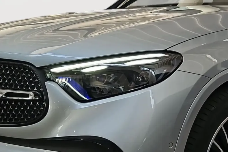 Mercedes-Benz GLC 300 (Clasa GLC) din 2023 cu 51.000 km - oferta MER196231 - foto 5