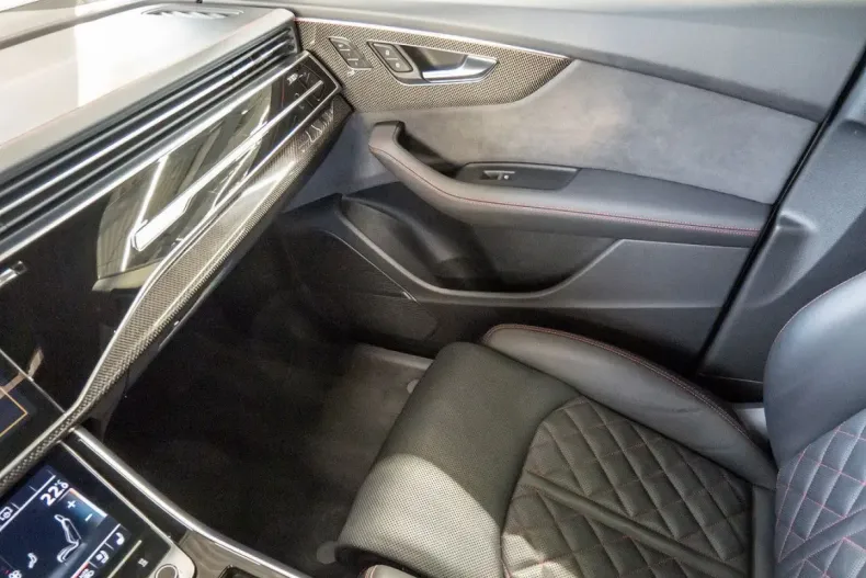 Audi Q8 din 2023 cu 47.909 km - oferta AUD196233 - foto 12