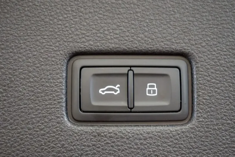 Audi Q8 din 2023 cu 47.909 km - oferta AUD196233 - foto 22