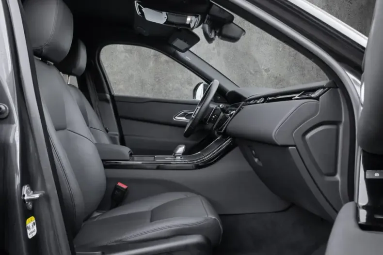 Land Rover Range Rover Velar din 2024 cu 24.974 km - oferta LAN196234 - foto 3