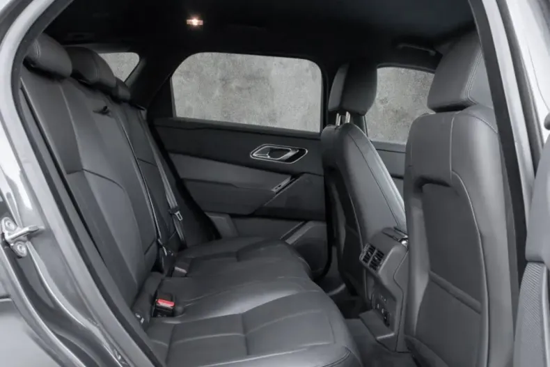 Land Rover Range Rover Velar din 2024 cu 24.974 km - oferta LAN196234 - foto 5