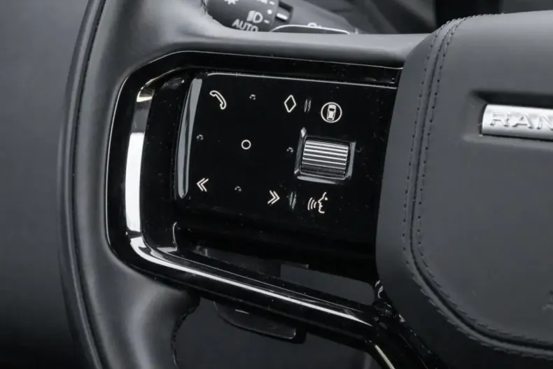 Land Rover Range Rover Velar din 2024 cu 24.974 km - oferta LAN196234 - foto 13