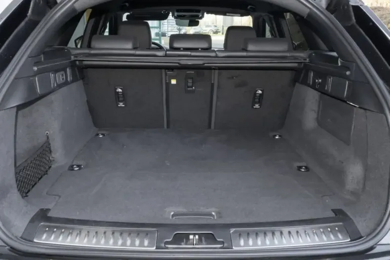 Land Rover Range Rover Velar din 2024 cu 24.974 km - oferta LAN196234 - foto 17