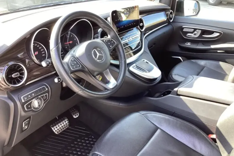 Mercedes-Benz V 300 (Clasa V) din 2021 cu 94.207 km - oferta MER196236 - foto 7