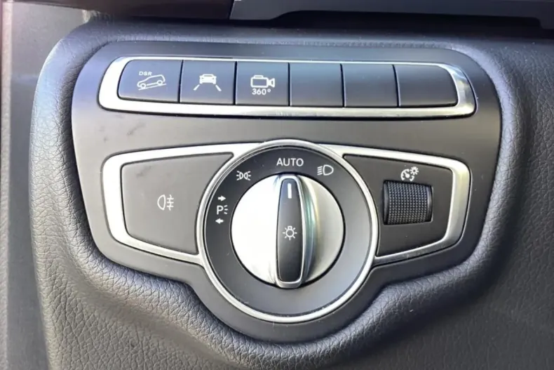 Mercedes-Benz V 300 (Clasa V) din 2021 cu 94.207 km - oferta MER196236 - foto 22