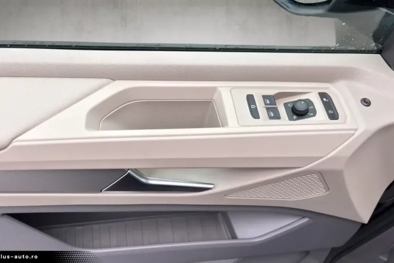 Volkswagen T7 Multivan din 2024 cu 14.337 km - oferta VOL196239 - foto 9